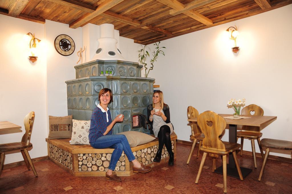 Appartamenti E Camere Veronica Cogolo Exterior foto