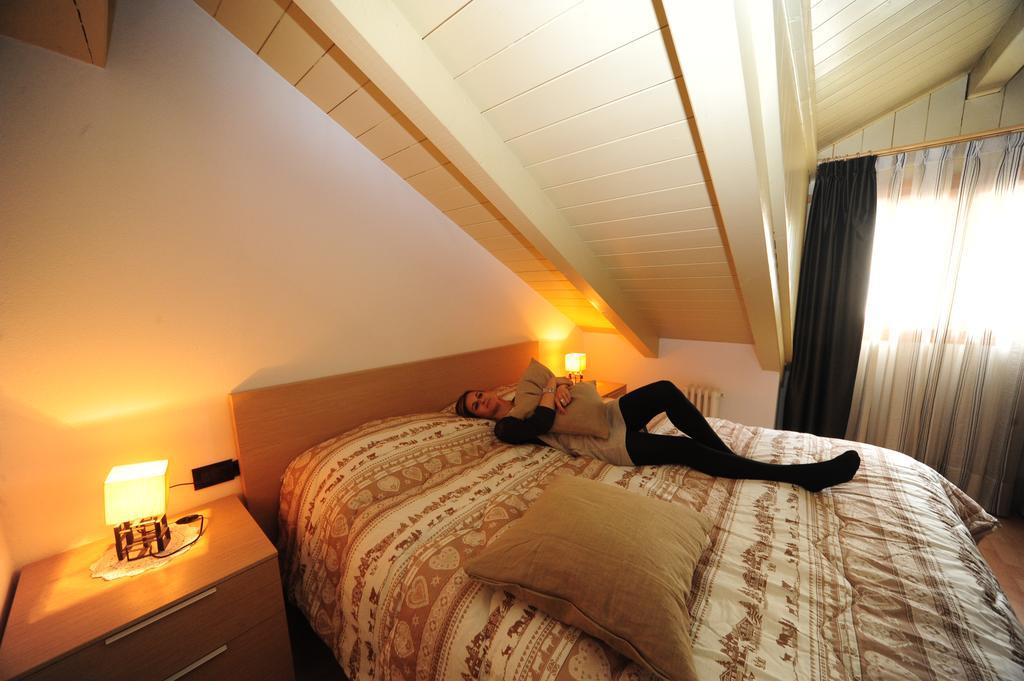 Appartamenti E Camere Veronica Cogolo Cameră foto