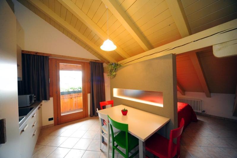 Appartamenti E Camere Veronica Cogolo Exterior foto